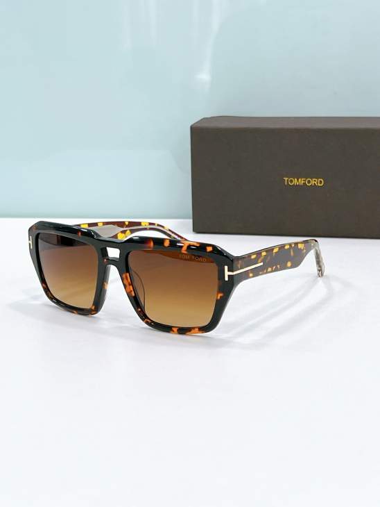 Picture of Tom Ford Sunglasses _SKUfw77097799fw